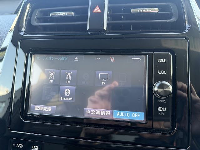 TOYOTA PRIUS 2017 Image 31