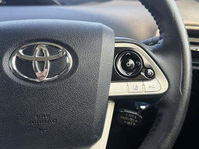 TOYOTA PRIUS 2017 Image 31