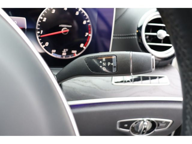 MERCEDES BENZ E CLAS 2018 Image 31