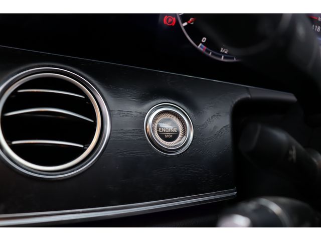 MERCEDES BENZ E CLAS 2018 Image 31