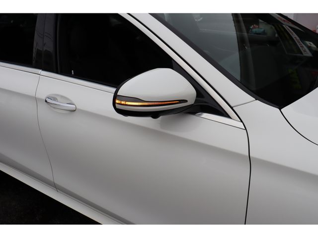 MERCEDES BENZ E CLAS 2018 Image 31