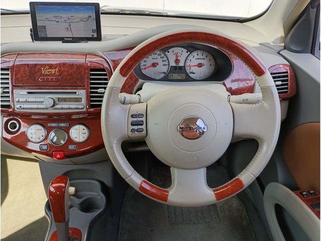 MITSUOKA VIEWT 2008 Image 31