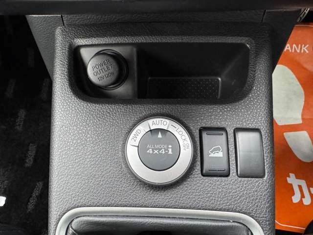 NISSAN X-TRAIL 4WD 2013 Image 31