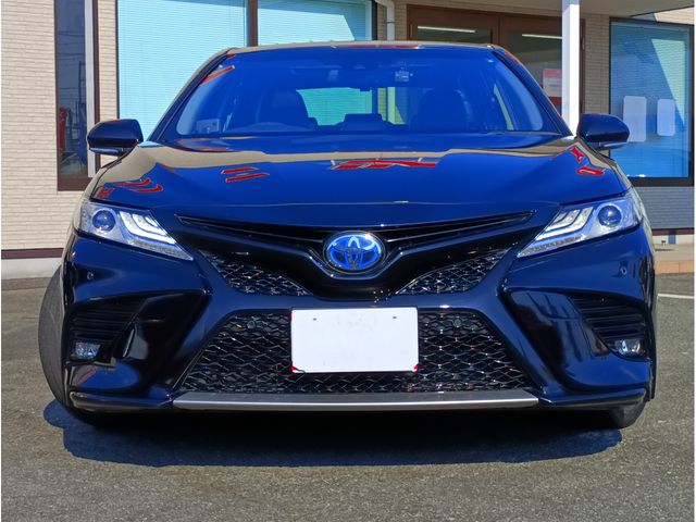 TOYOTA CAMRY HYBRID 2018 Image 31