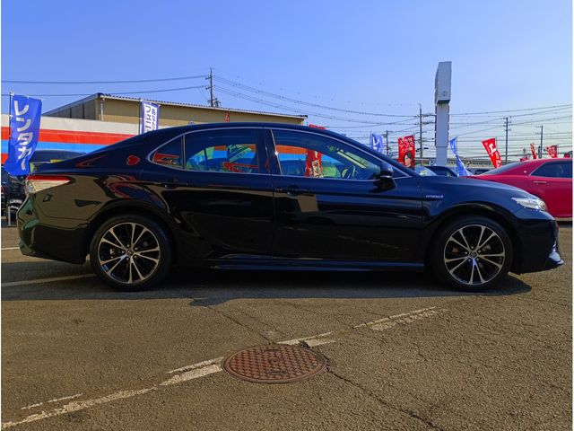 TOYOTA CAMRY HYBRID 2018 Image 31