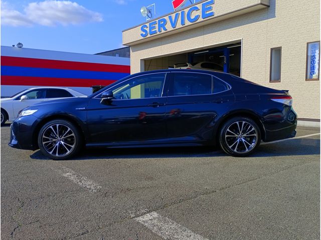 TOYOTA CAMRY HYBRID 2018 Image 31