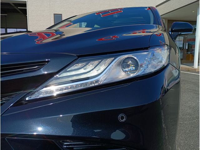 TOYOTA CAMRY HYBRID 2018 Image 31