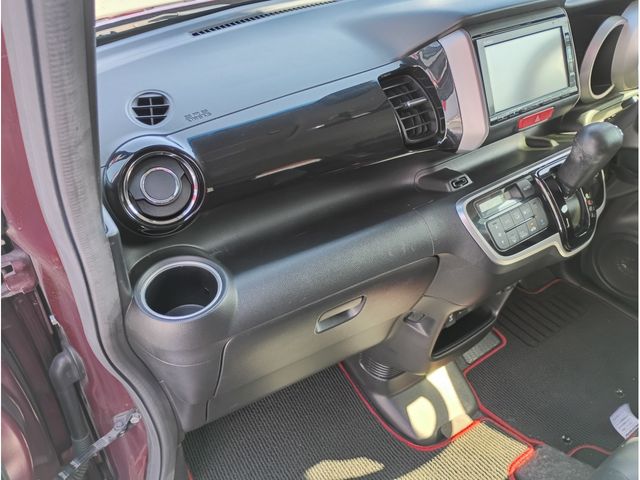 HONDA N BOX CUSTOM 2017 Image 31