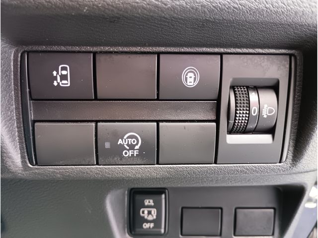 NISSAN ROOX 2023 Image 31