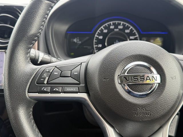 NISSAN NOTE 2017 Image 31