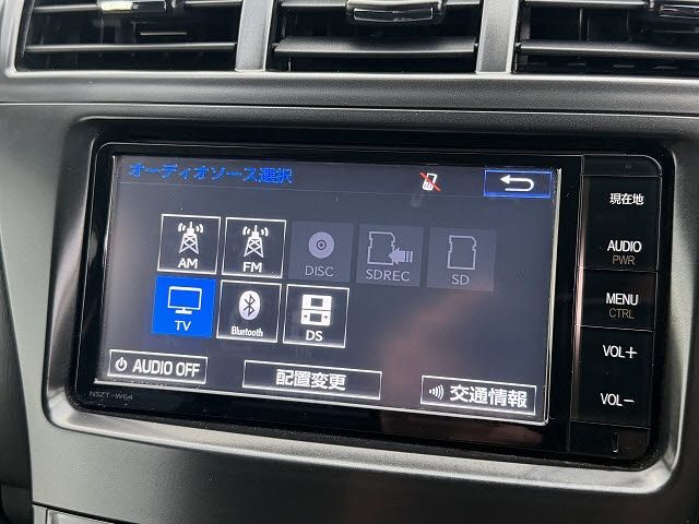 TOYOTA PRIUS ALPHA 2014 Image 31