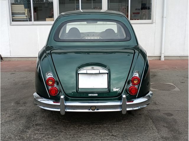 MITSUOKA VIEWT 2011 Image 31