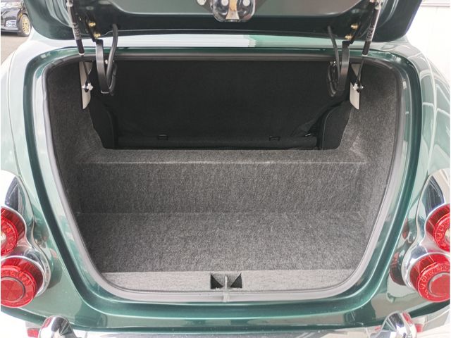 MITSUOKA VIEWT 2011 Image 31