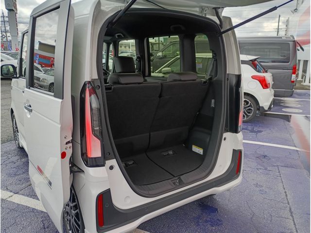 HONDA N BOX CUSTOM 2024 Image 31