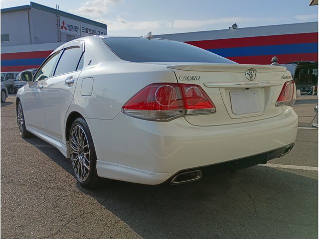 TOYOTA CROWN SEDAN 2013 Image 31