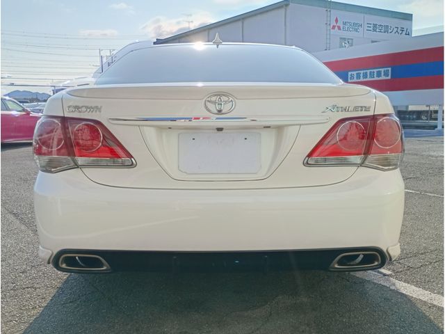 TOYOTA CROWN SEDAN 2013 Image 31