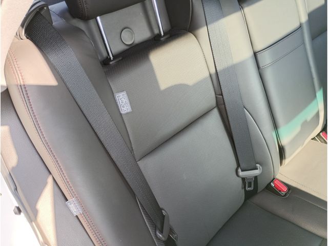 TOYOTA CROWN SEDAN 2013 Image 31