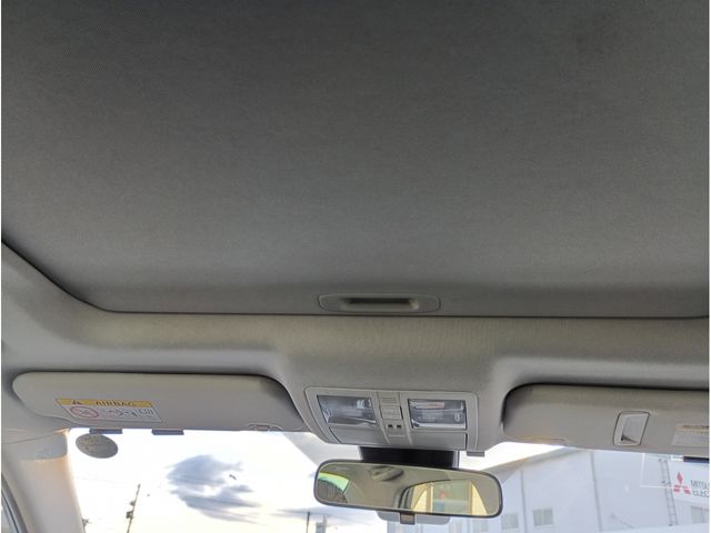 TOYOTA MARK X 2017 Image 31