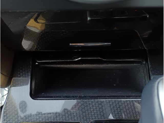 TOYOTA MARK X 2017 Image 31