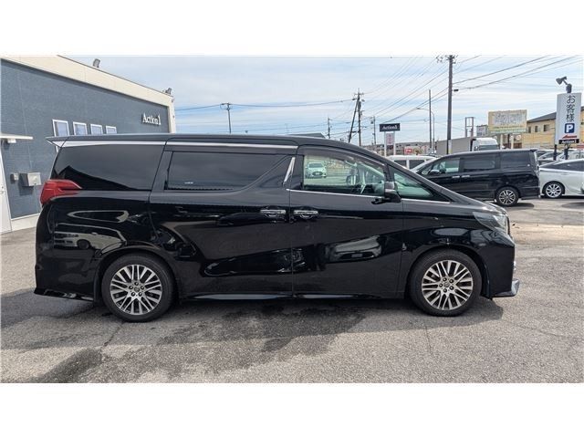 TOYOTA ALPHARD 2017 Image 31