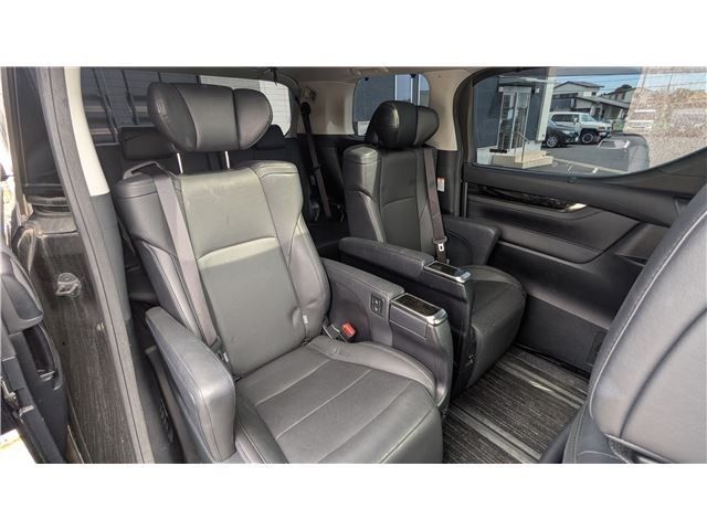 TOYOTA ALPHARD 2017 Image 31