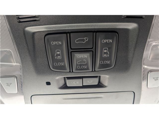 TOYOTA ALPHARD 2017 Image 31