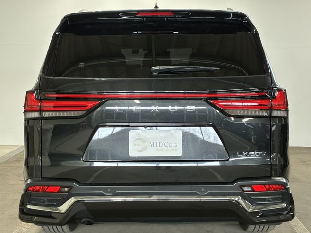 TOYOTA LEXUS LX600 2023 Image 31