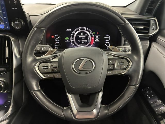 TOYOTA LEXUS LX600 2023 Image 31