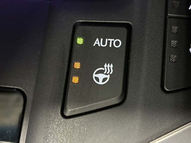 TOYOTA LEXUS LX600 2023 Image 31