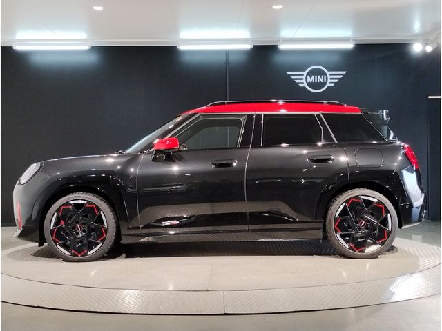 BMW MINI ACEMAN 2025 Image 31