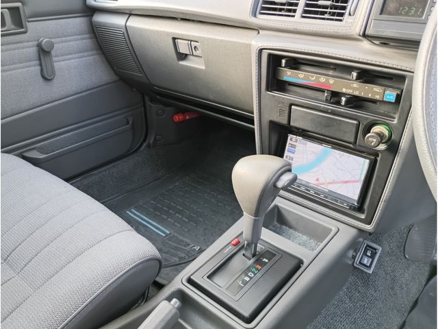 TOYOTA MARK2 VAN 2WD 1995 Image 31