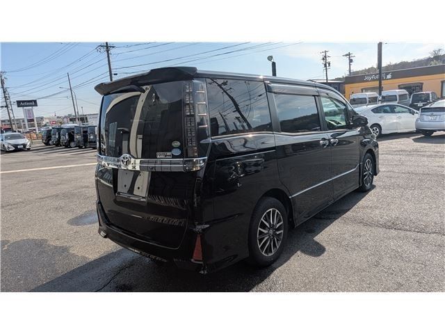 TOYOTA VOXY 2016 Image 31