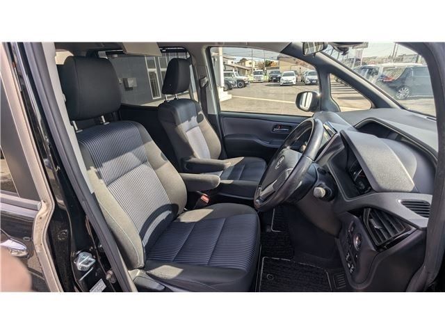 TOYOTA VOXY 2016 Image 31