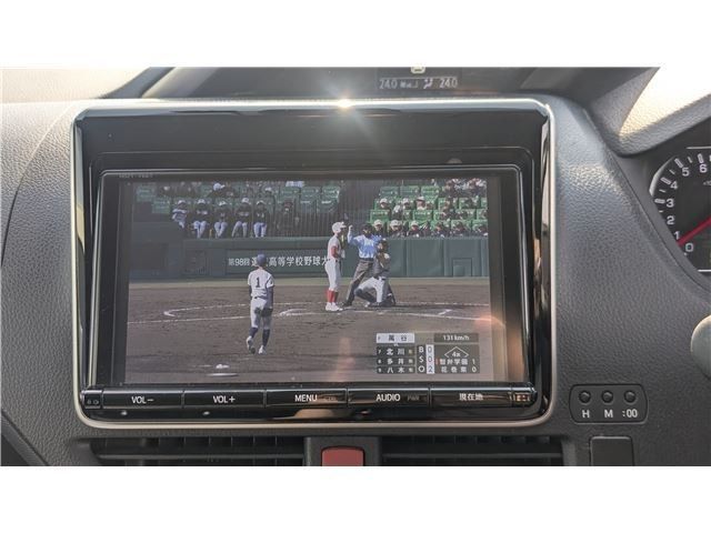 TOYOTA VOXY 2016 Image 31