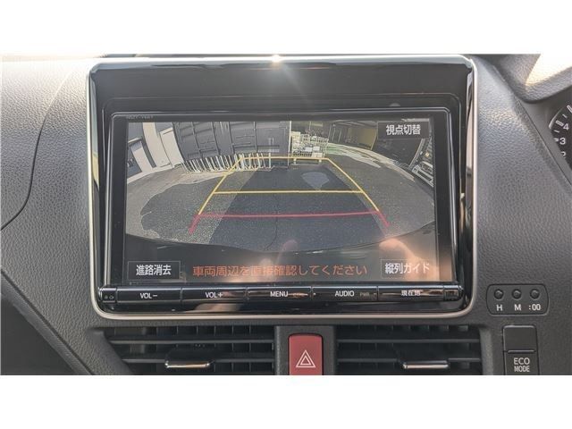 TOYOTA VOXY 2016 Image 31