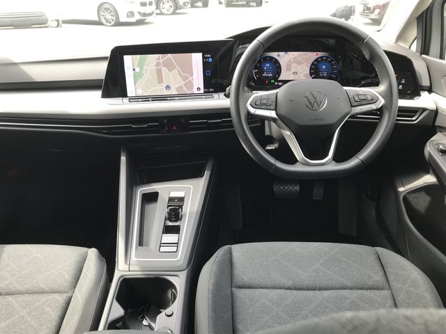 VOLKSWAGEN GOLF VARI 2024 Image 31