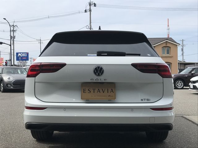 VOLKSWAGEN GOLF VARI 2024 Image 31