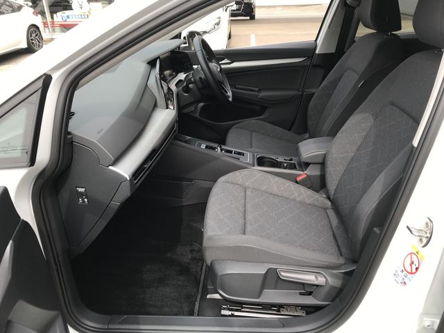 VOLKSWAGEN GOLF VARI 2024 Image 31