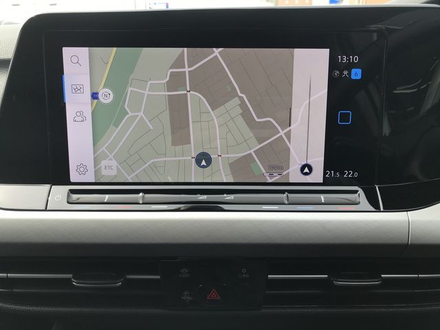 VOLKSWAGEN GOLF VARI 2024 Image 31