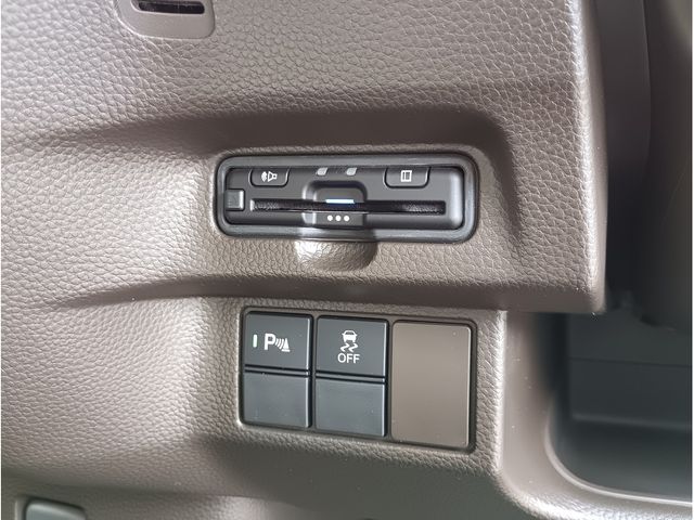 HONDA N BOX 2021 Image 31