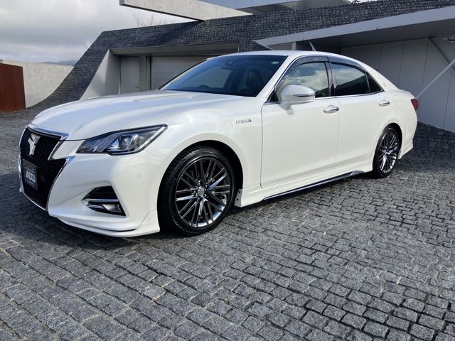 TOYOTA CROWN SEDAN HYBRID 2017 Image 31