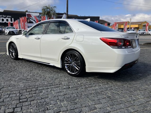 TOYOTA CROWN SEDAN HYBRID 2017 Image 31