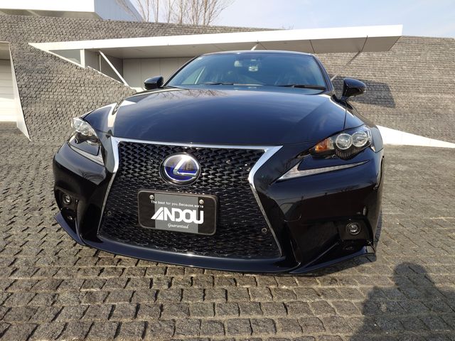 TOYOTA LEXUS IS300H 2015 Image 31