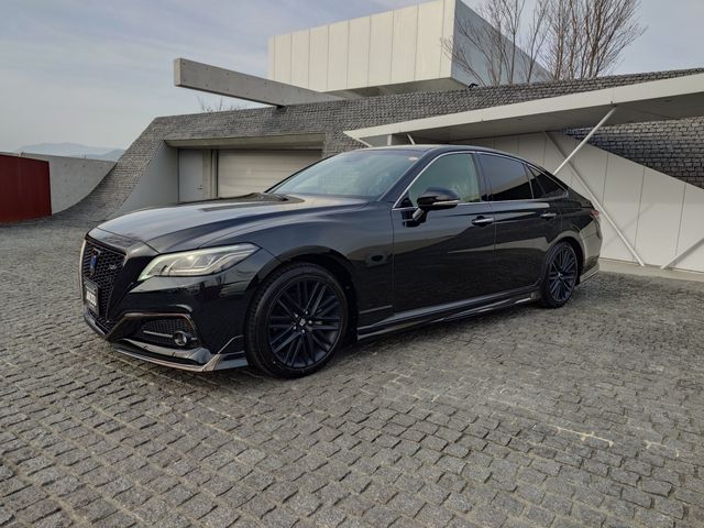 TOYOTA CROWN SEDAN HYBRID 2022 Image 31