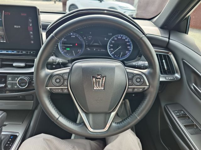 TOYOTA CROWN SEDAN HYBRID 2022 Image 31