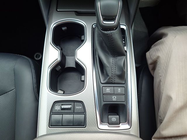 TOYOTA CROWN SEDAN HYBRID 2022 Image 31