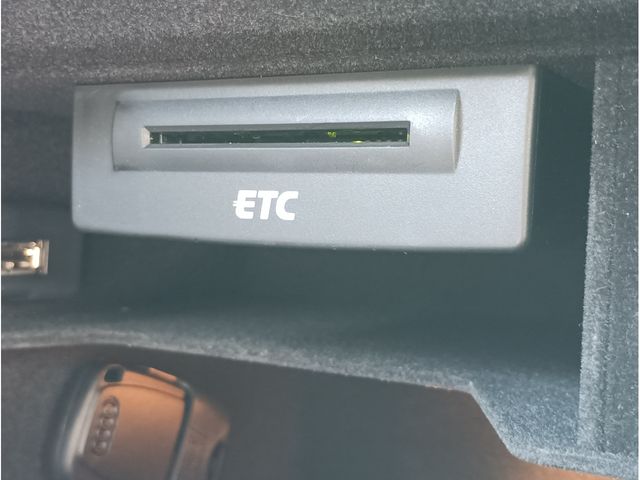 AUDI A4 AVANT 2013 Image 31