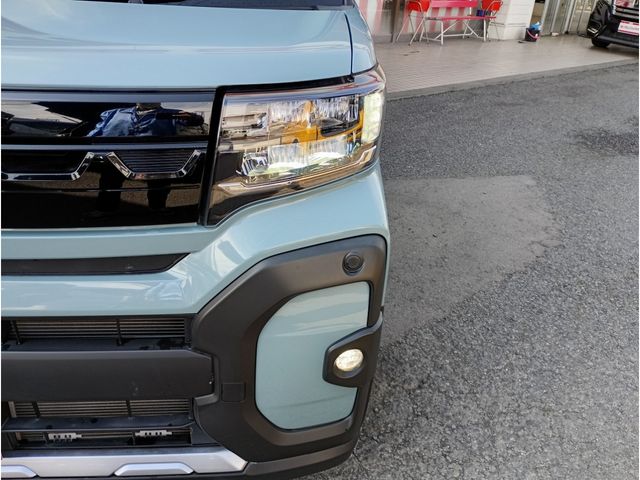 DAIHATSU TANTO FAN CROSS 2023 Image 31