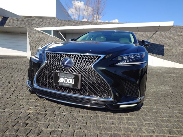 TOYOTA LEXUS LS500H 2017 Image 31