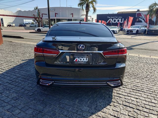 TOYOTA LEXUS LS500H 2017 Image 31